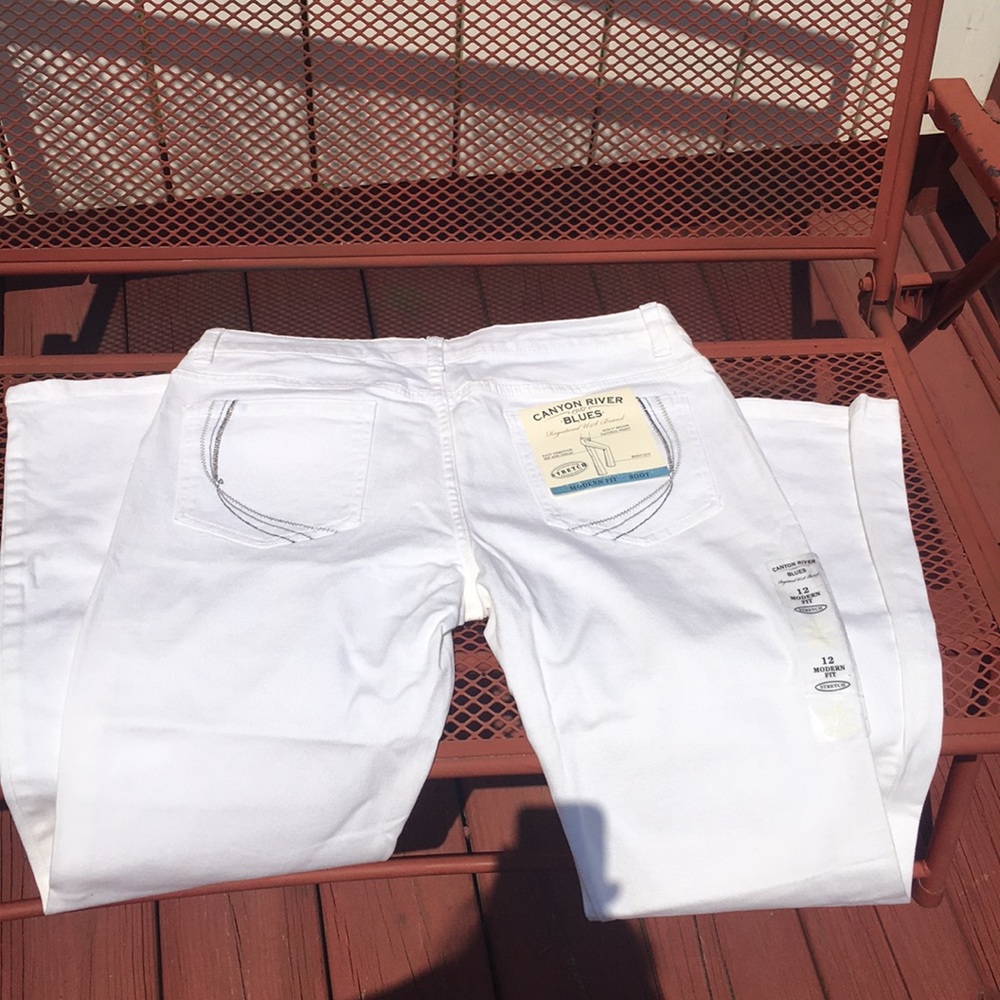 💕Canyon river jeans NWT💕
